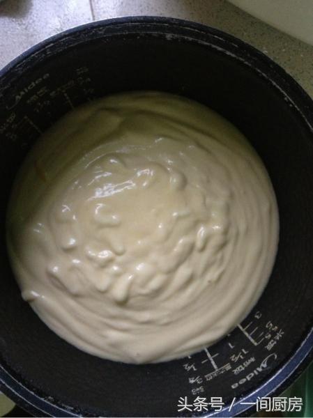 怎么用电饭锅做出蓬松柔软的蛋糕,用电饭煲做出蓬松柔软的蛋糕