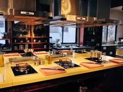 去这几间魔都手作工坊，用双手把心意融进圣诞礼物里