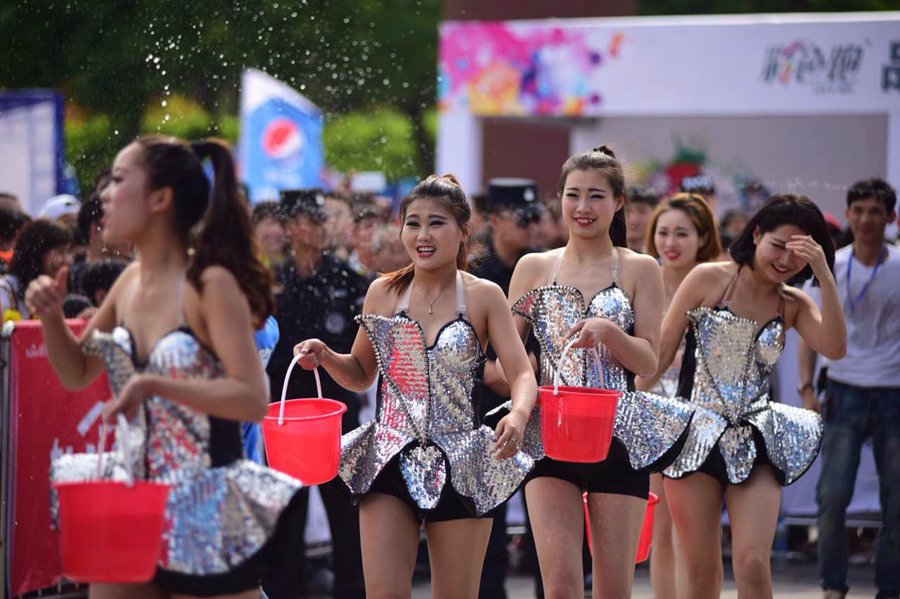 百事可乐西安不夜城活动,百事可乐西安唱歌