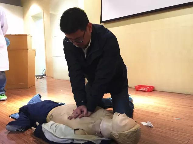 红十字应急救护技能比赛,红十字应急救护知识