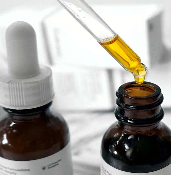 眼霜和面霜哪个比较好用,眼霜和面霜哪种好用