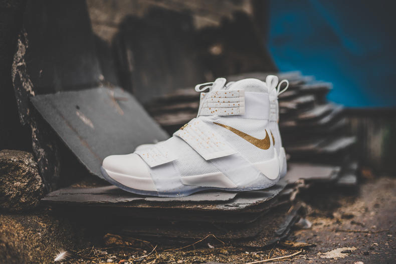 中锋不卖鞋怎么回事,中锋不顶脚篮球鞋