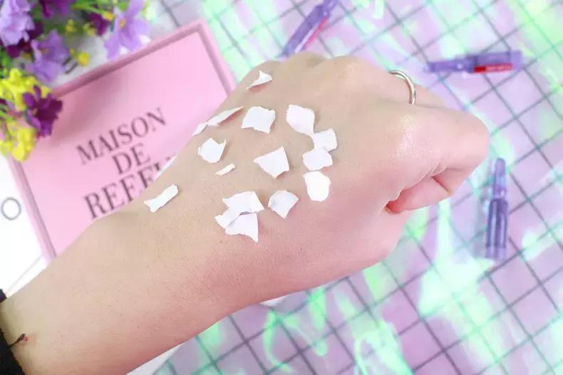 欧莱雅防脱黑宝瓶和防脱安瓶区别,欧莱雅的安瓶使用一个月什么效果