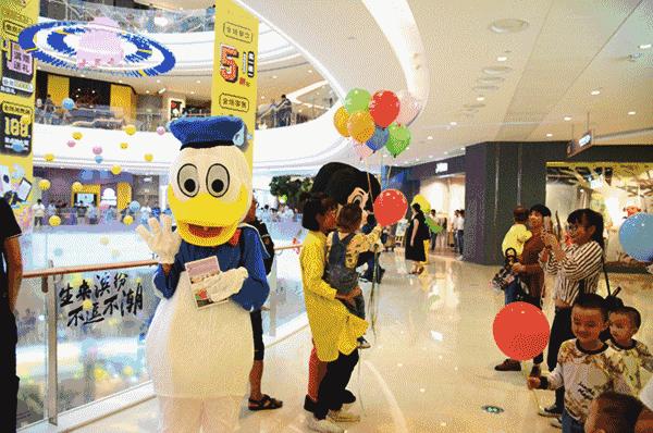 近3年1435个mall入市拼杀，为啥好品牌首选这100个？