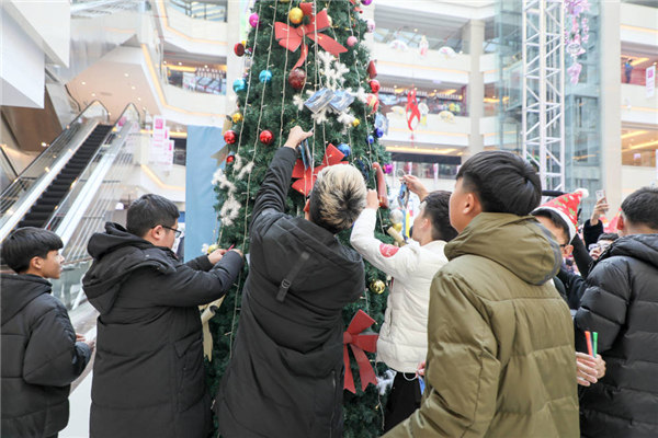 圣诞帽子被刷屏,圣诞帽刷爆朋友圈