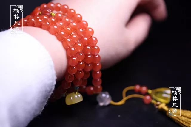 火焰南红和冰飘南红哪个值钱,南红冰飘和火焰纹的区分