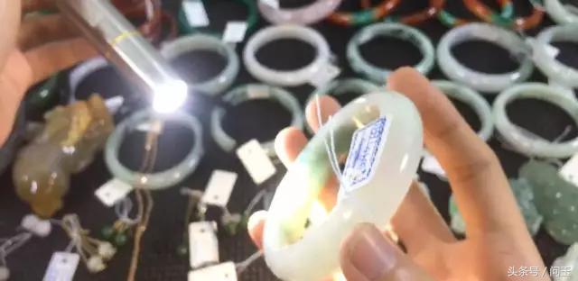 直播翡翠拍卖靠谱吗,淘宝翡翠直播拍卖靠谱吗