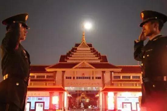 最简单的指导员,最年轻的指导员