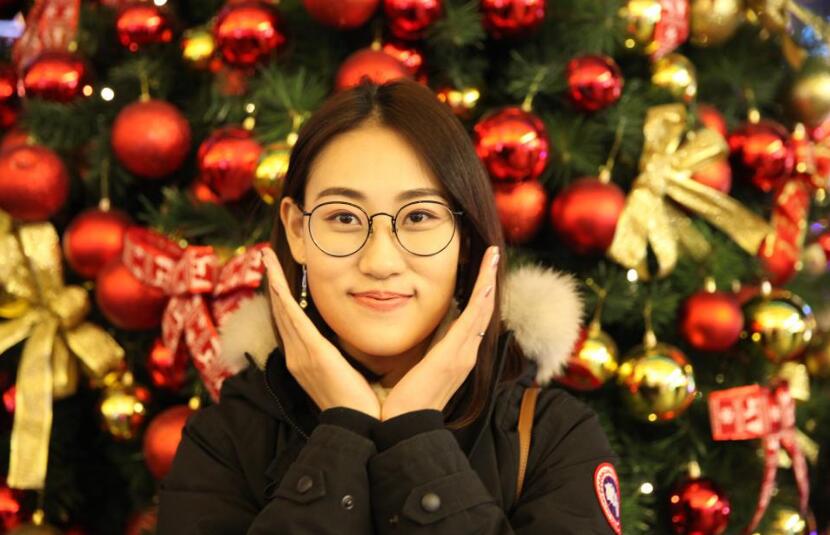 圣诞节热恋生活日记,开着轩逸陪女朋友搜集北京的圣诞树