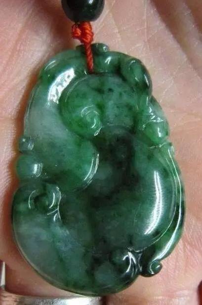 「珠宝小课堂」网购翡翠神仙图,实物丑的让你想不到