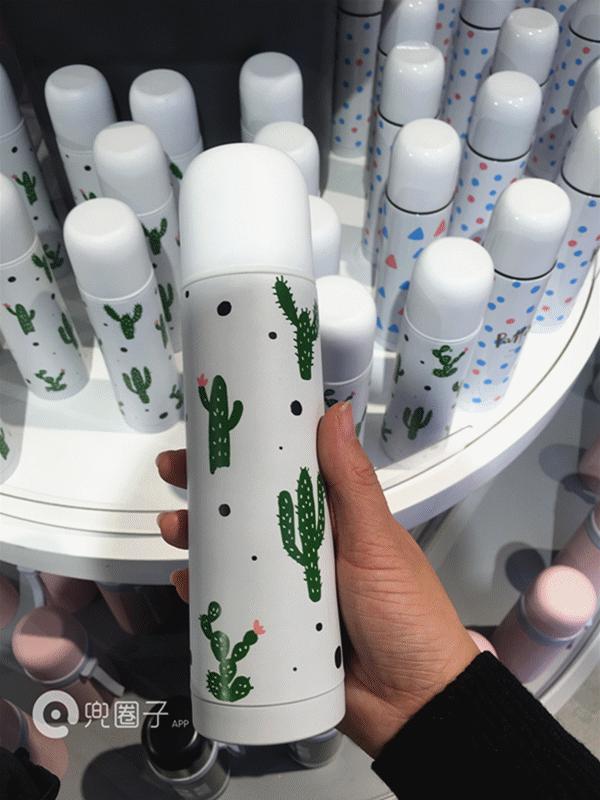 万达金街三只松鼠实体店,万达逛了一圈啥都没买