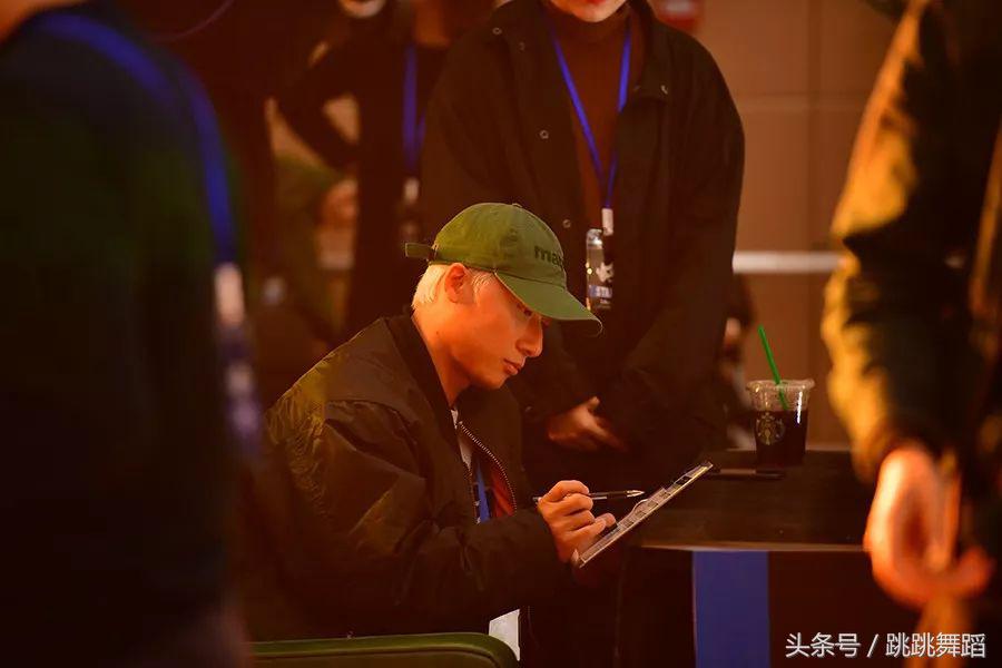 国外舞者眼中的胡浩亮,胡浩亮街舞大神