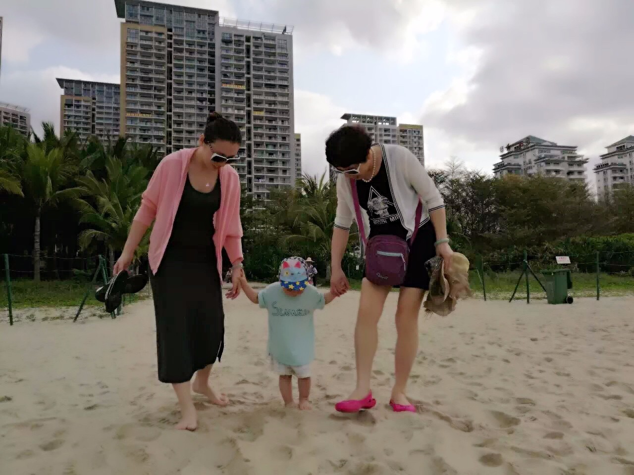 你带着我，我带着娃，咱们一起旅行吧！