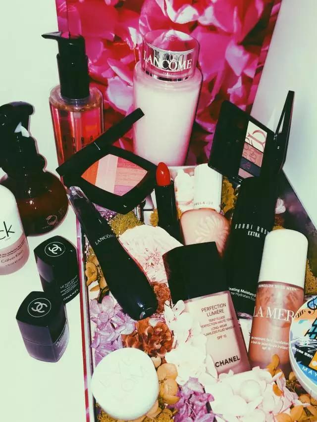 什么样的化妆品不值得买,那些低价的化妆品是真的吗