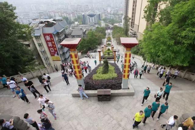 巴中市直机关庆五一,巴中职工趣味运动会