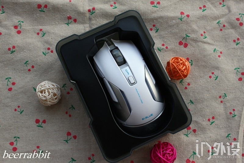 宜博疾光狂蛇,宜博m639鼠标