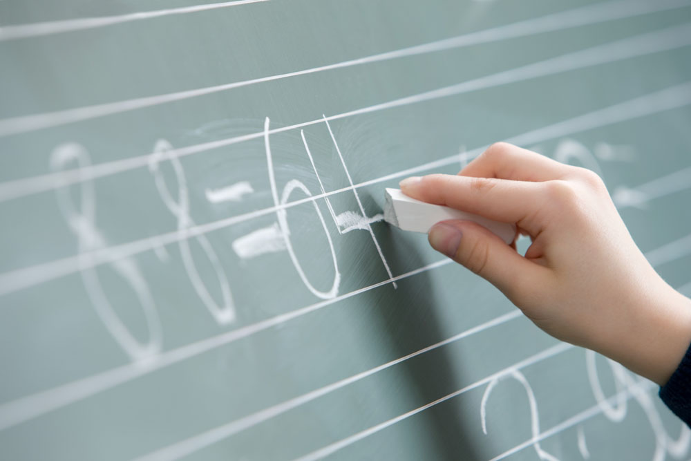 一个小故事告诉我们一个道理,靠自己的小故事告诉我们什么道理