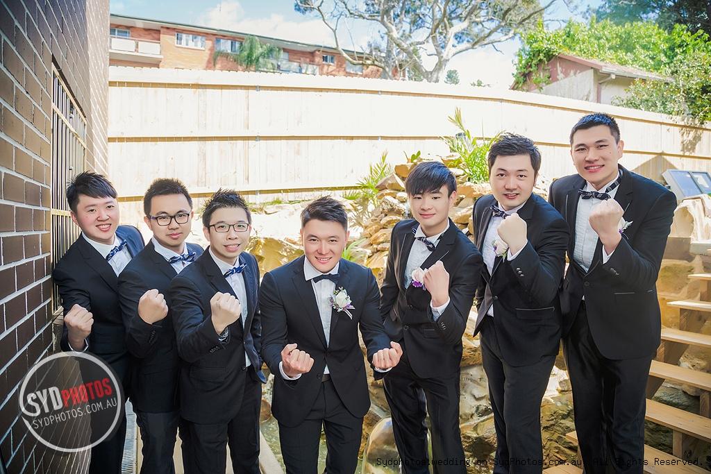 伴娘主持堵门开场白,伴娘堵门伴郎的回答