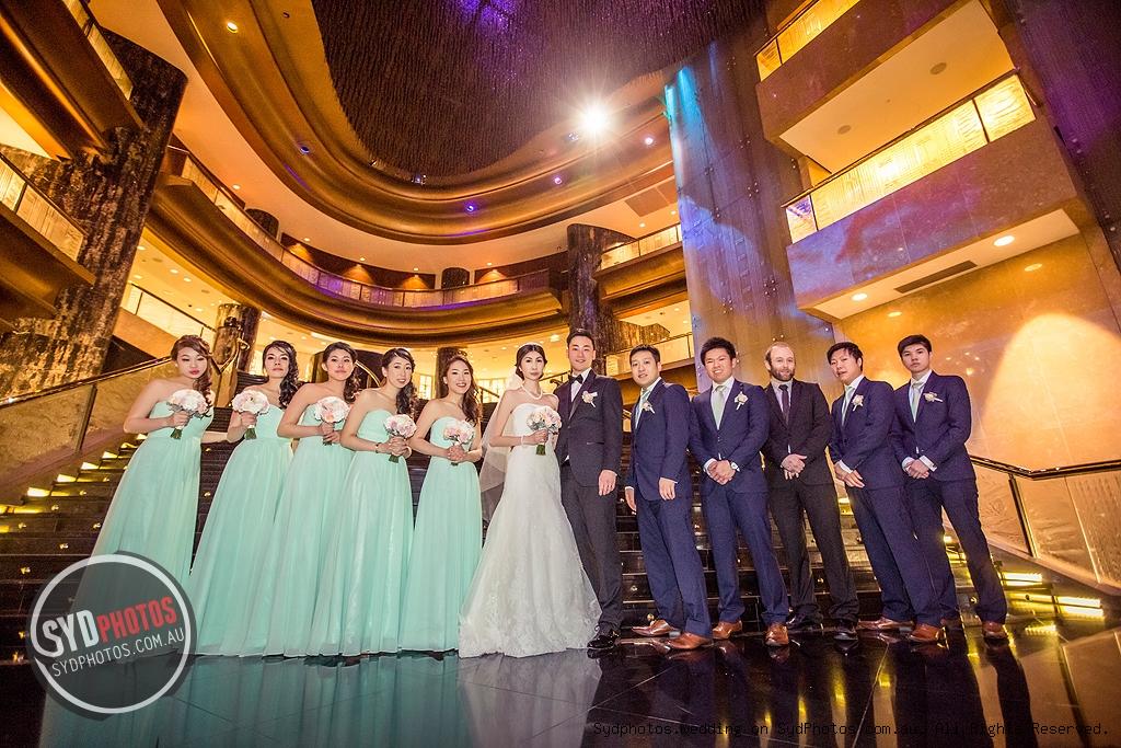 伴娘主持堵门开场白,伴娘堵门伴郎的回答