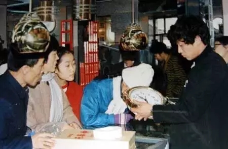 他能让钟表“起死回生”!对话全国劳模汤维新