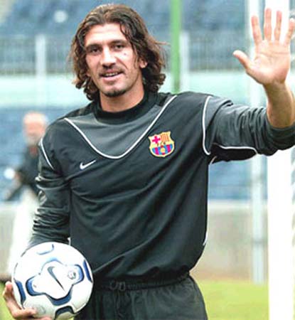 02世界杯中国队门将,土耳其门将鲁斯图厉害吗