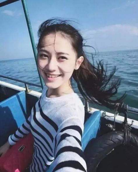 刘海长了又扎不上,刘海长了千万别剪