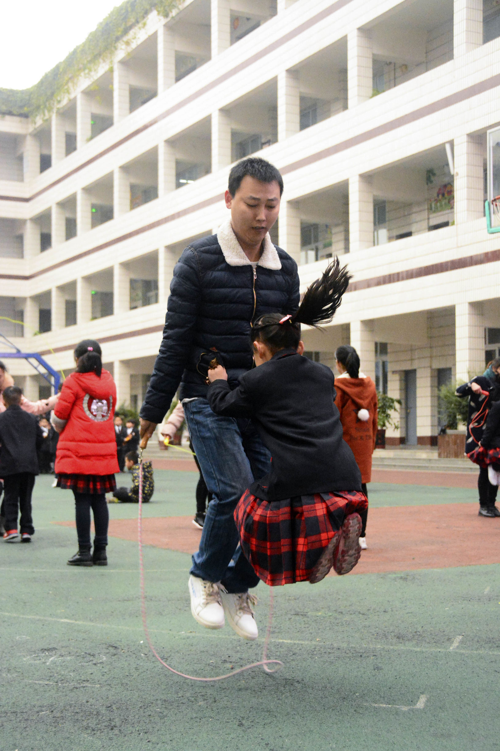 冬季亲子运动会游戏大班,巴州三中运动会