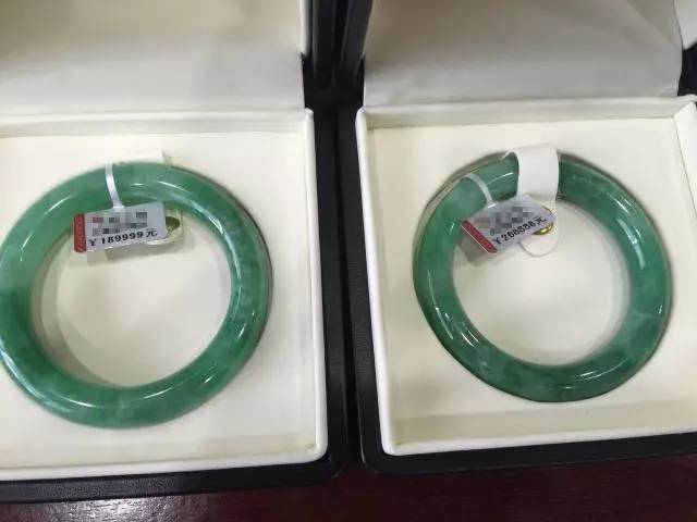 「珠宝小课堂」网购翡翠神仙图,实物丑的让你想不到