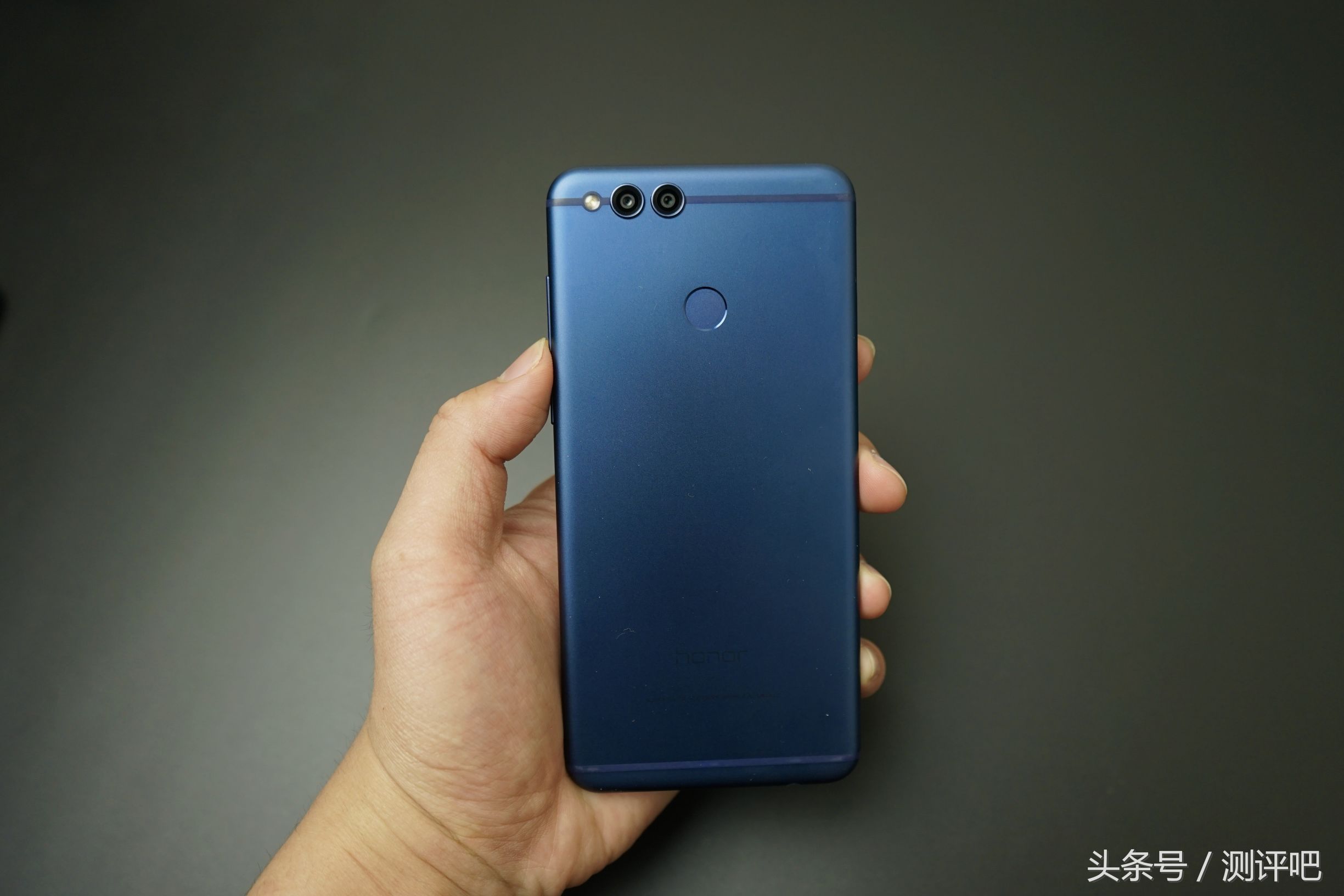 荣耀畅玩7x值得买么,荣耀畅玩7x深度测评