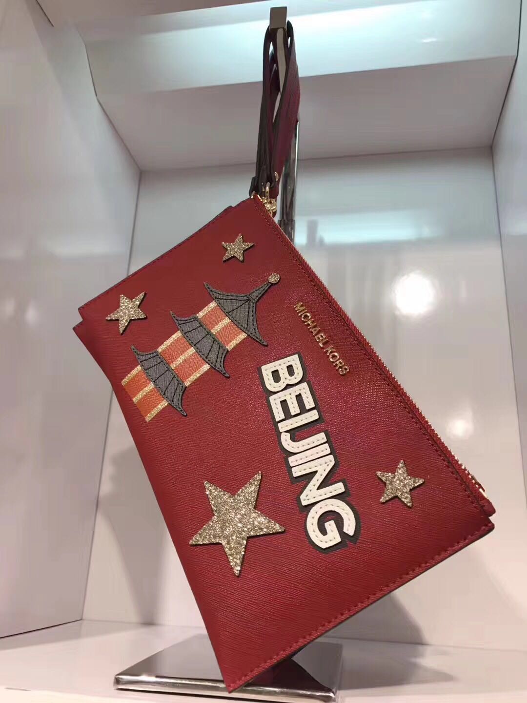 给女生买包包,给女生买名牌包包