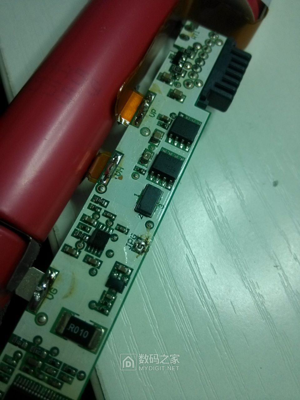 e430c笔记本电池换电芯教程,e47a笔记本电池更换电芯教程