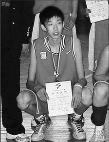 为了篮球放弃了一切,为了篮球而哭