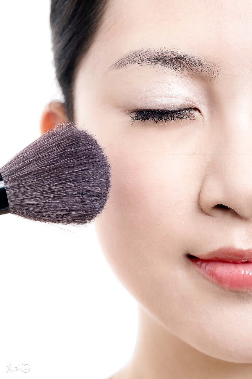 几招化妆技巧教你快速学会化妆,自然放大双眼伪素颜心机妆