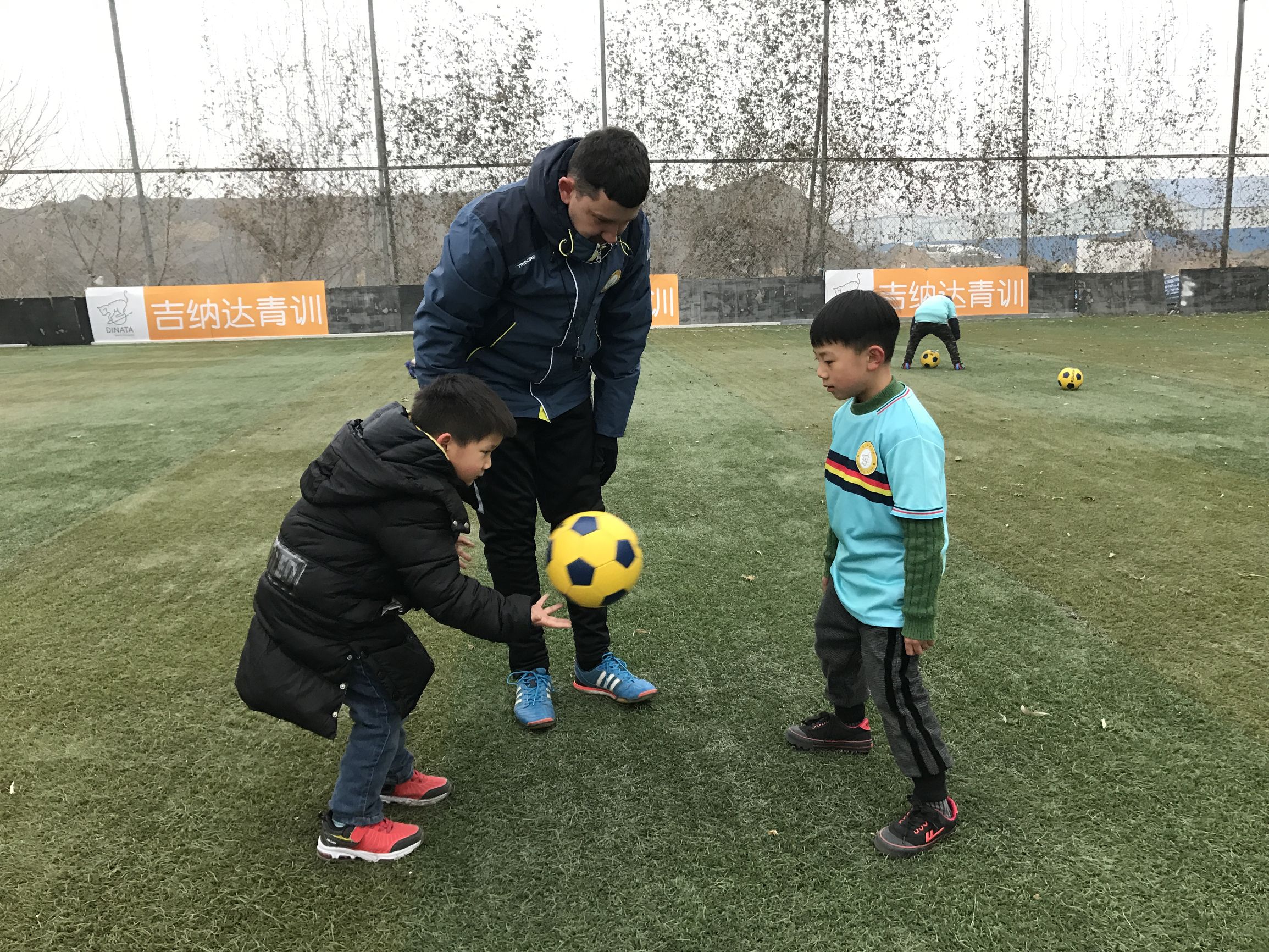 吉纳达足球青训,河南吉纳达