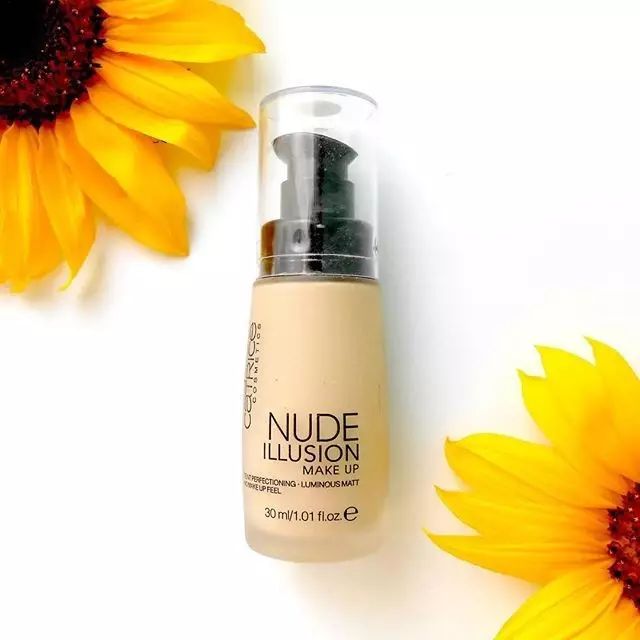 轻薄不脱妆粉底,轻薄持久粉底推荐