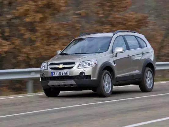 5万左右想买个两厢车推荐,5万能买到的两厢空间大