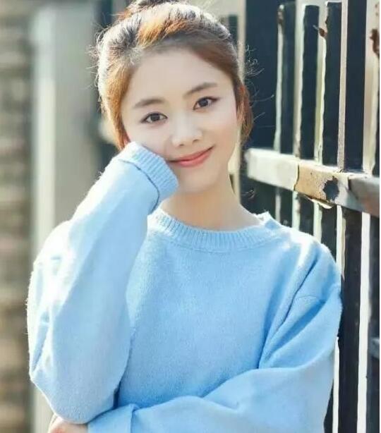 张含韵赵丽颖林依晨娃娃脸,赵丽颖林依晨脸