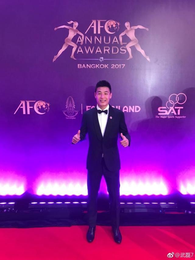 中国足球明星郜林,足坛十大年轻球员冯潇霆