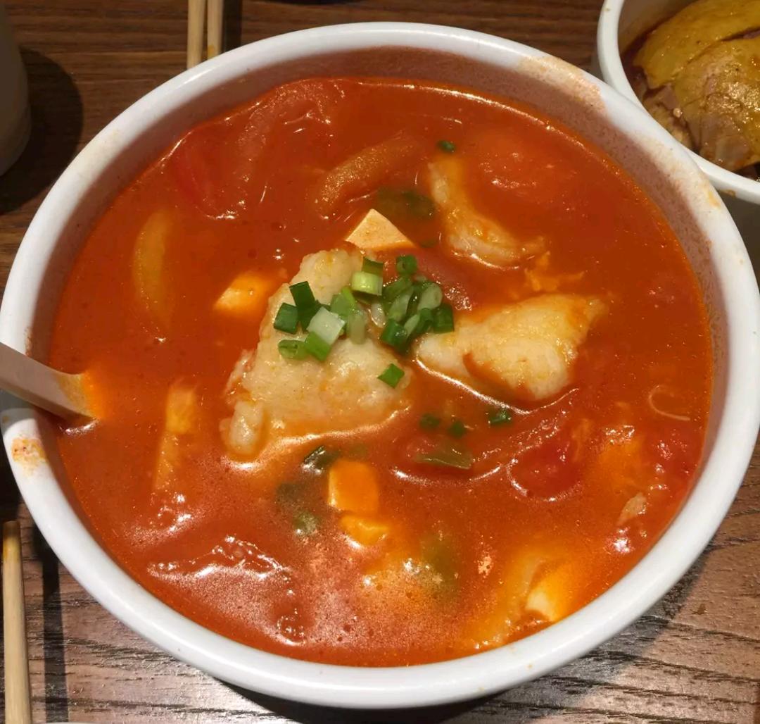 渝是乎酸菜鱼越都荟店,渝是乎餐饮有限公司