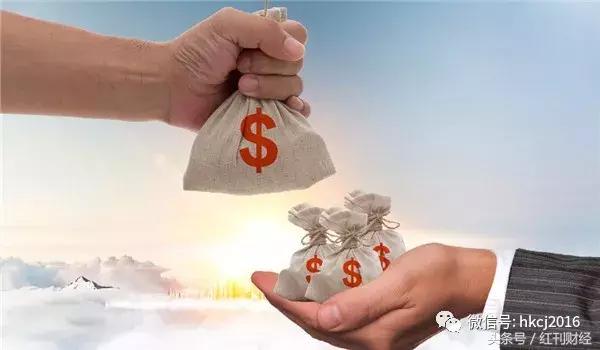 公募基金洗礼重回价值投资 (公募基金抱团赛道股一地鸡毛)