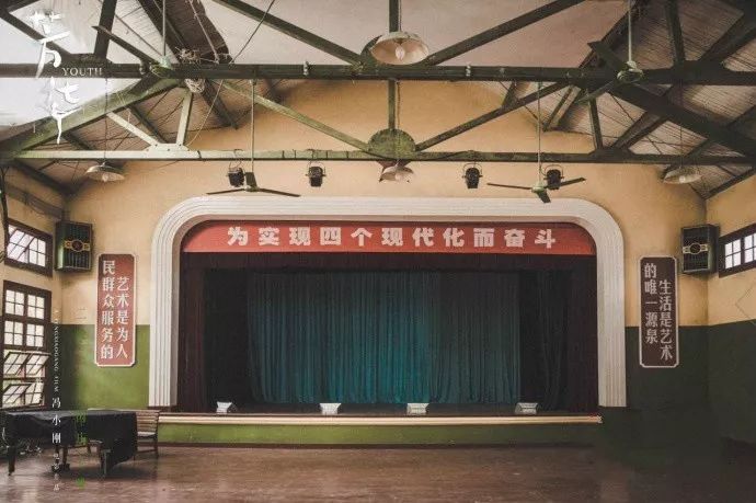 这条美食老店众多的成都小街，竟是《芳华》原型地，主角瘦真不科学