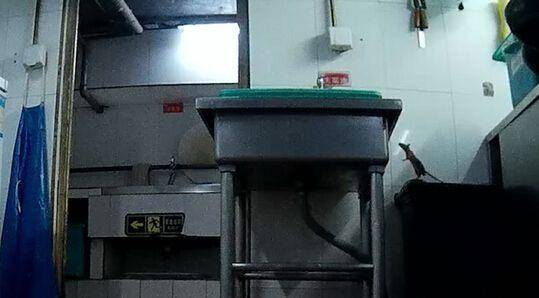 张勇海底捞百年企业,海底捞张勇布局