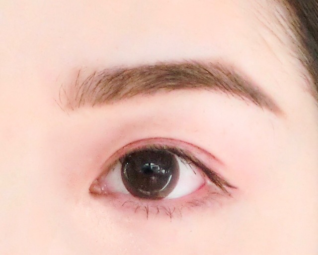 无需动刀的整容术？2018最IN眉形不是平眉、一字眉，而是……