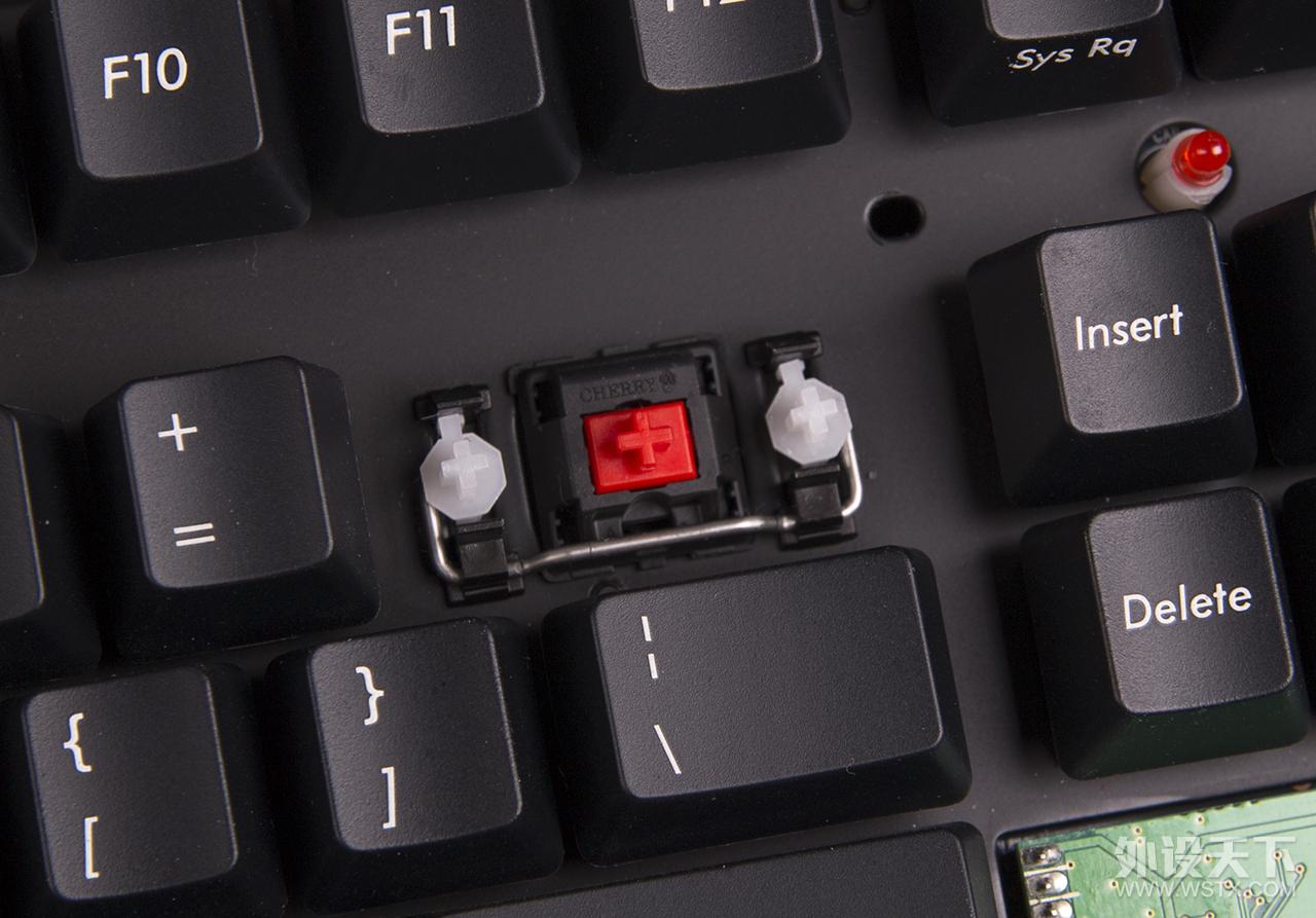 不到300元机械键盘推荐,不到百元的青轴键盘