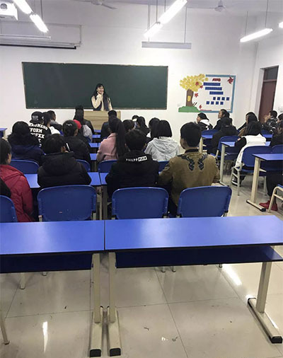 成都西翔航空学校好吗,成都西翔航空学校校园