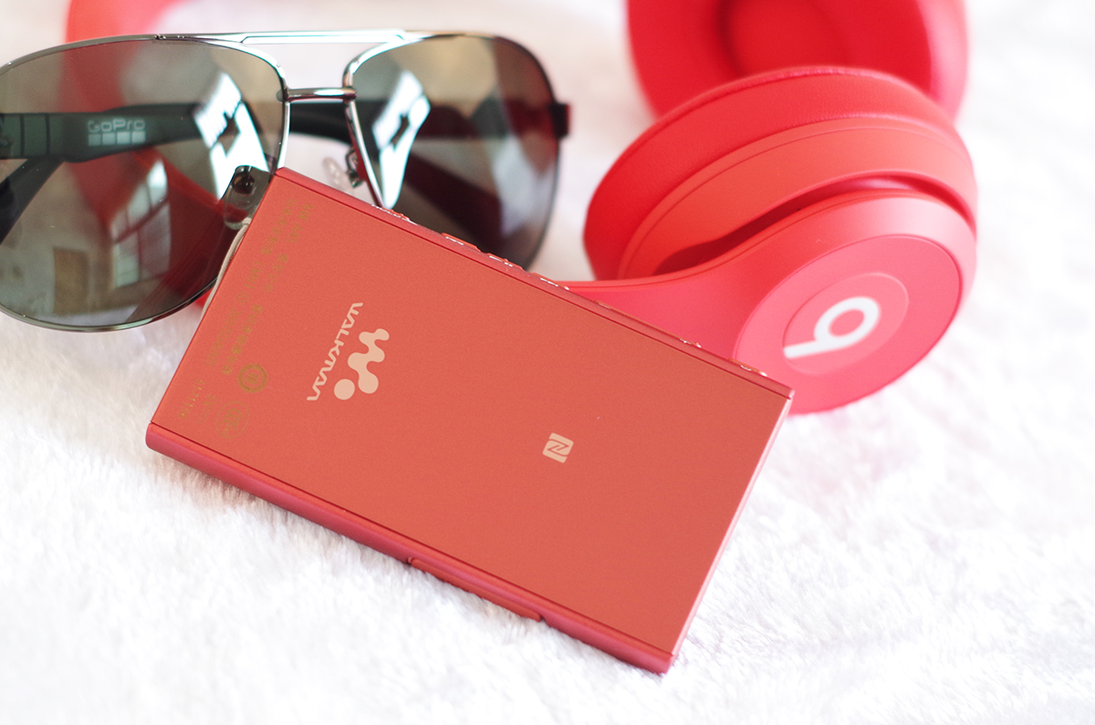 颜好,索尼wh-h800和beatssolo3对比