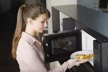 微波炉跟光波炉哪个对人体有害,被微波炉辐射能治愈吗