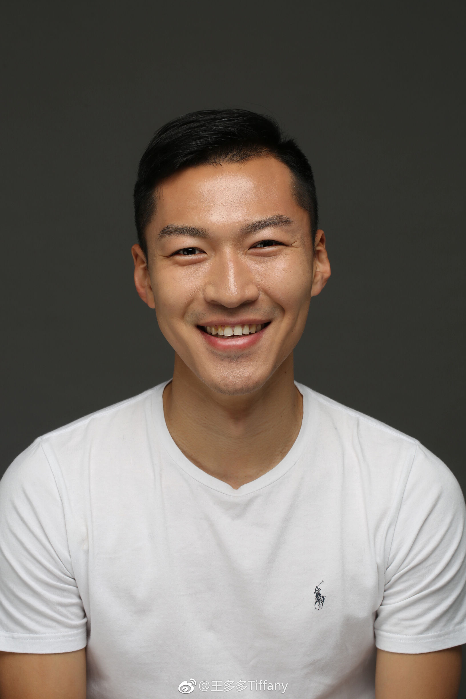 苏宁惊艳写真照,苏宁队长吴曦视频