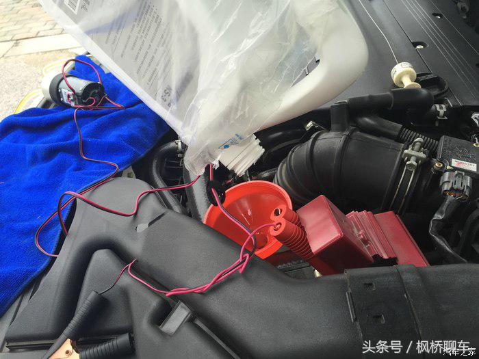 5万公里换变速箱油需要换滤芯吗,5万公里用什么方式更换变速箱油