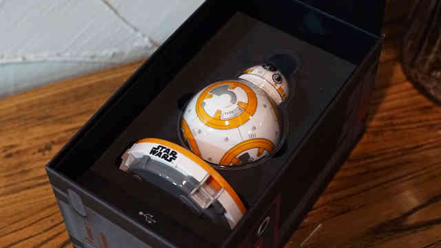 星战机器人bb-8开箱,bb8战斗机器人